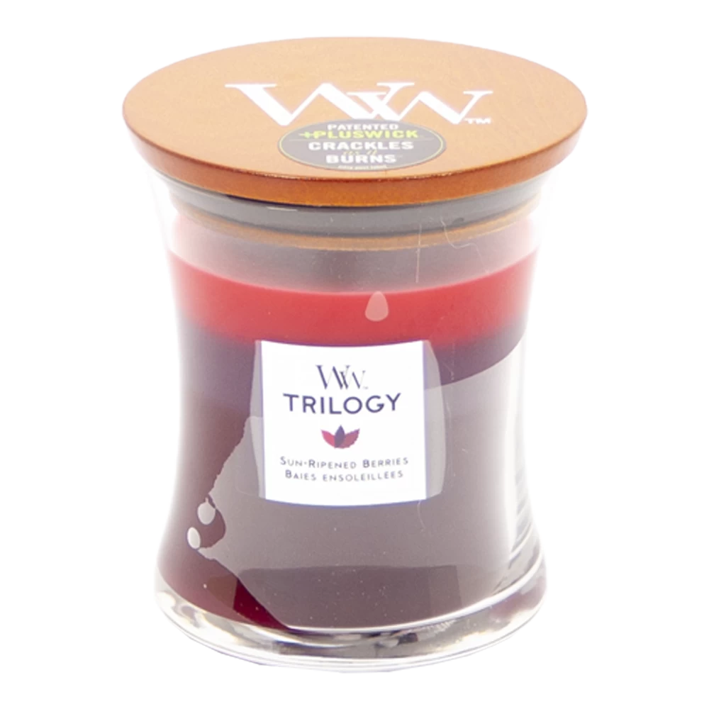 Woodwick Trilogy Sun Ripened Berries Medium Candle - Geurkaars 1 Woodwick Trilogy Sun Ripened Berries Medium Candle - Geurkaars